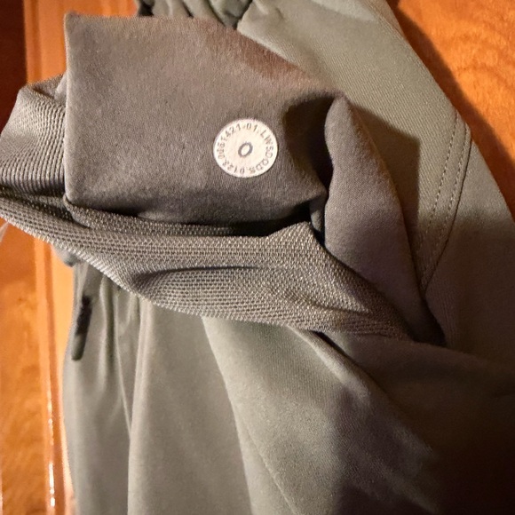 Lululemon On The Fly Joggers - Picture 5 of 7